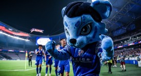 中超焦点战：申花蓉城激战王鹏阿德里安破门，冠军争夺战白热化